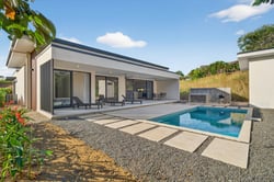 Modern Coastal Home. Fully Equipped & Beach Nearby
