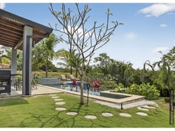 Hermosa casa de 3 habitaciones con terraza y piscina y jacuzzi