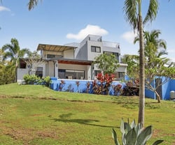 Hermosa casa de 3 habitaciones con terraza y piscina y jacuzzi