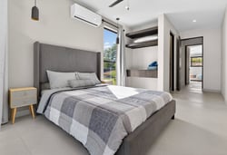 Modern Coastal Home. Fully Equipped & Beach Nearby