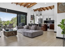Hermosa casa de 3 habitaciones con terraza y piscina y jacuzzi